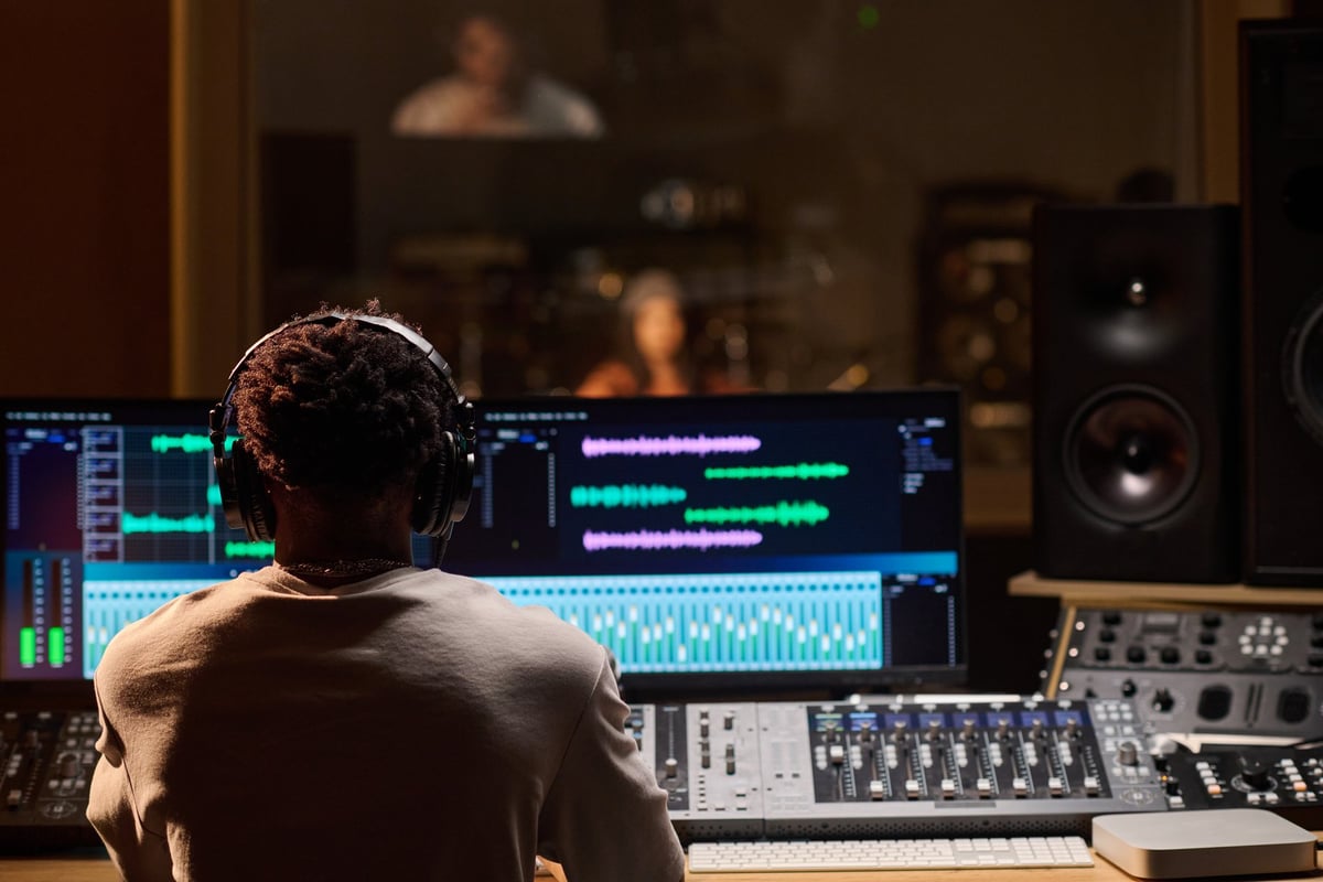 Kenn Kreator, Neon Beams producer and engineer, at the mixing console